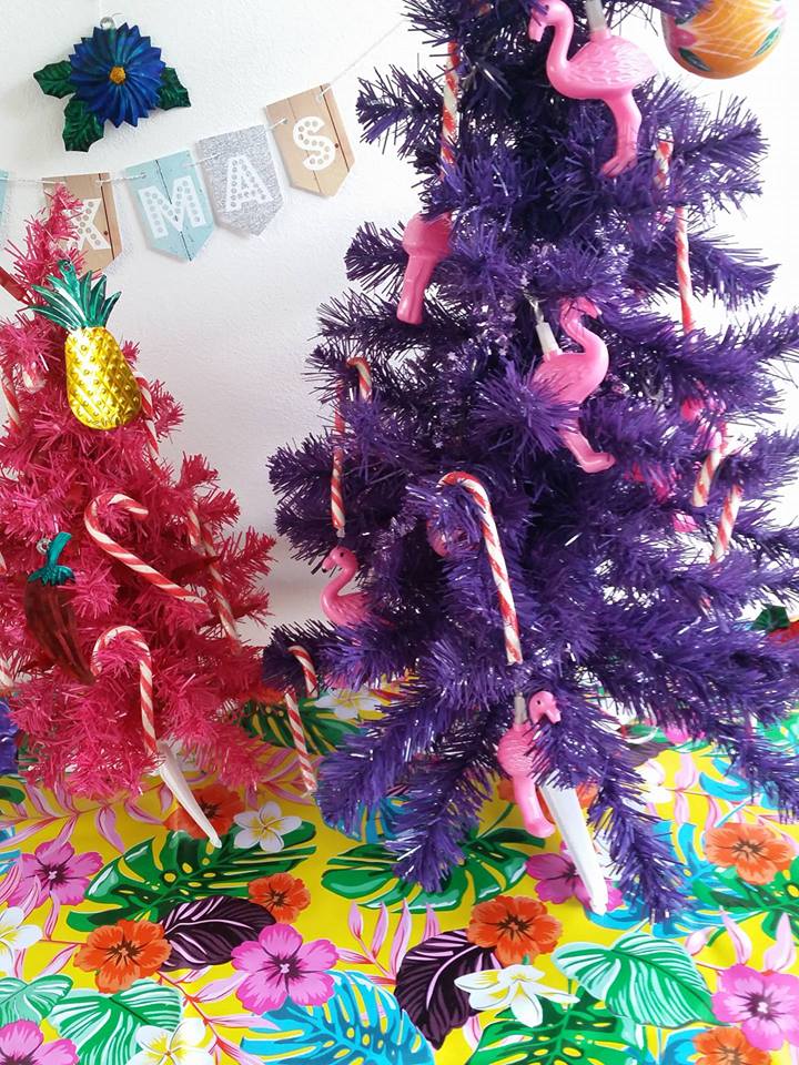 Situatie dubbellaag Nebu Tag: gekleurde kunstkerstboom - Hare Maristeit